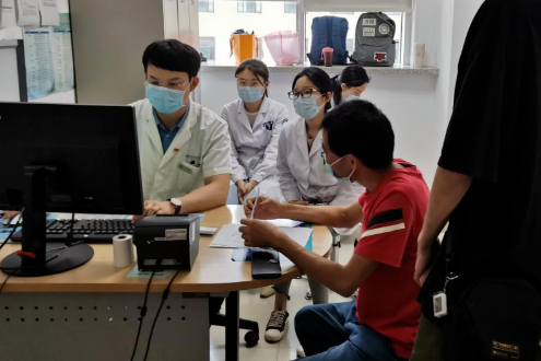 長沙陪診師：預約專業陪診員，解放您的陪診之憂！